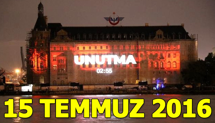 Haydarpaşa Garı'nda 15 Temmuz gösterisi