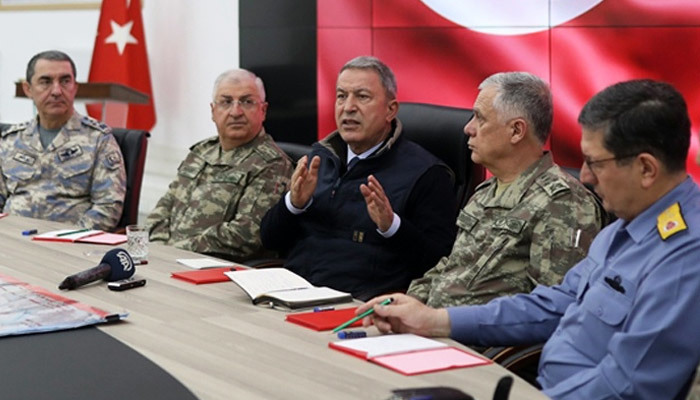 Hulusi Akar'dan askeri operasyon açıklaması