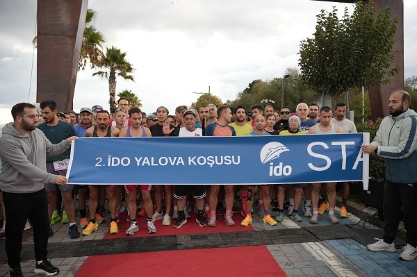 İDO'nun Düzenlediği İkinci Yalova Koşusu'nun Kazananları Ödüllerini Aldı