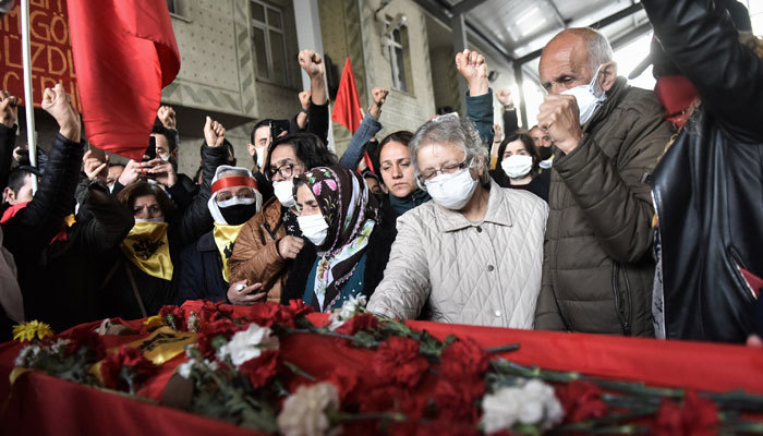 İbrahim Gökçek'in cenaze törenine polis müdahalesi