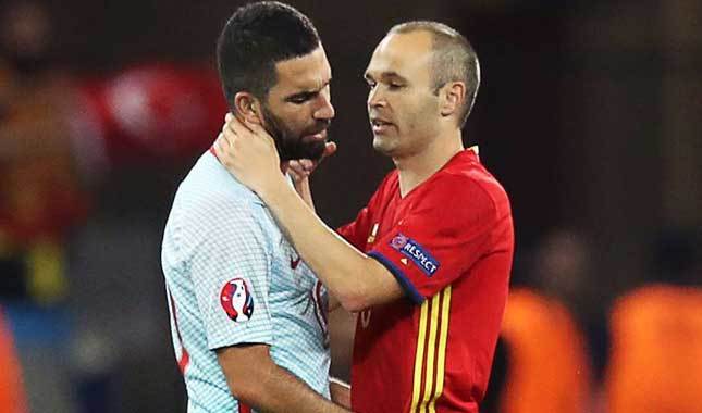 Iniesta'dan Arda Turan'a veda mesajı