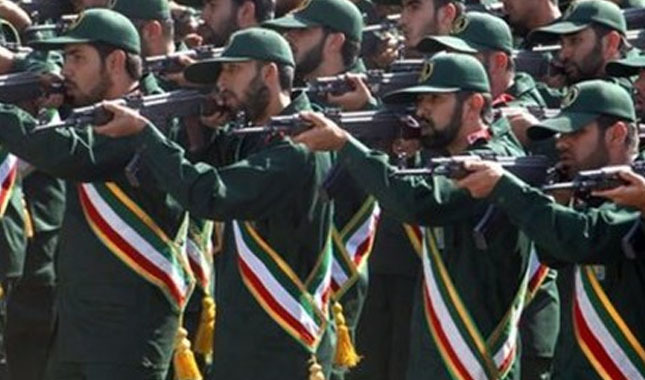 İran'da devrim muhafızlarına saldırı 11 ölü!