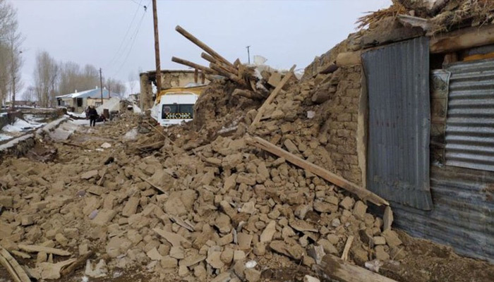 İran'daki deprem Türkiye'yi de vurdu! Can kaybı...