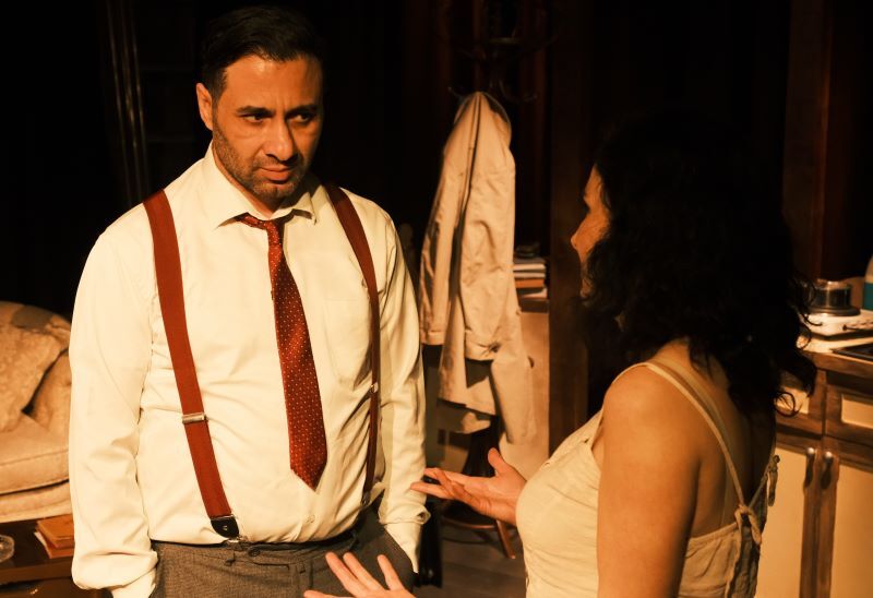 İsmail Dündar yeni oyunu "Salıncakta İki Kişi" ile Tiyatro Sahnelerinde… 