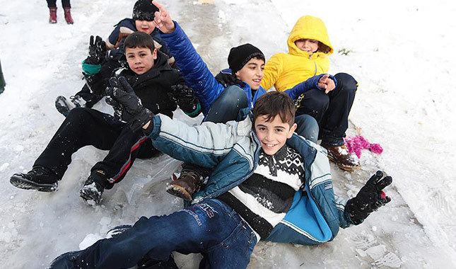 İstanbul'da yarın (1 Mart Perşembe) okullar tatil mi ...