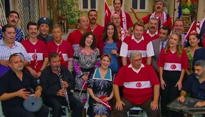 İşte sevilen dizi Seksenler'in yayın tarihi