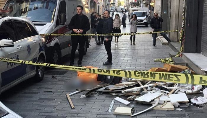İstiklal Caddesi'nde feci ölüm! Görenler şoka girdi