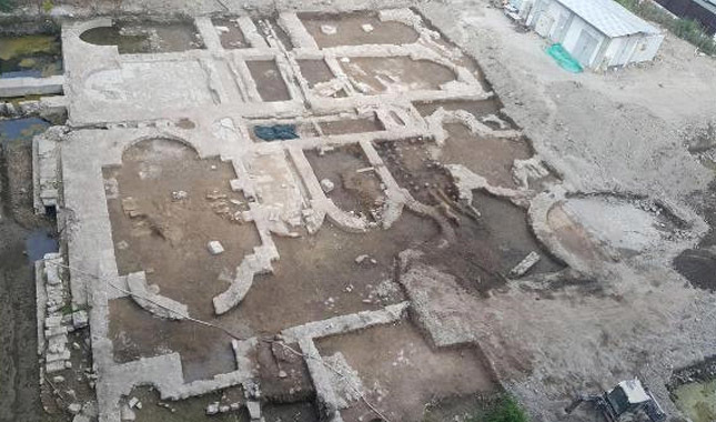 İzmir'de AVM yapılan yerin altından Roma hamamı çıktı