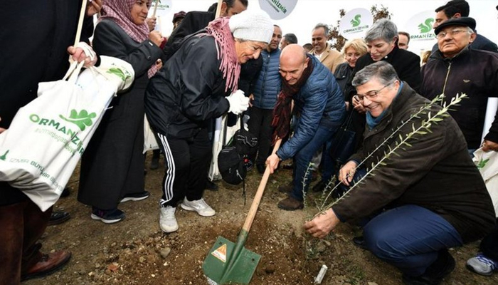 İzmir'de doğan her çocuk için bir fidan