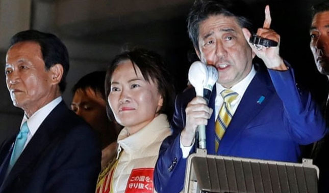 Japonya'da Shinzo Abe yeniden başbakan oldu