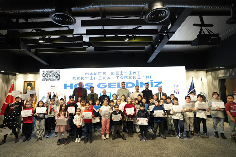 KARTAL'DA GELECEĞİN MUCİTLERİ SERTİFİKALARINI ALDI