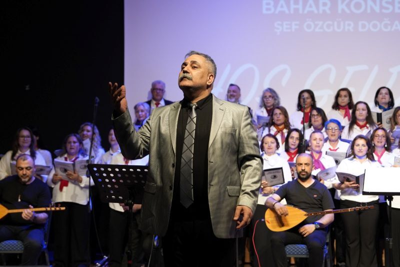 KARTAL'DA TÜRKÜ RÜZGÂRI ESTİ