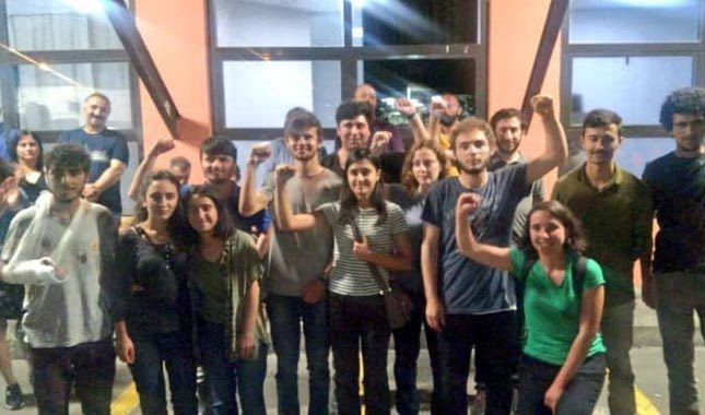 Kadıköy'de darp edilip gözaltına alınan öğrenciler serbest