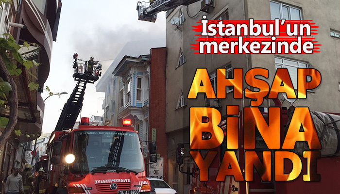 Kadıköy'de korkutan yangın!