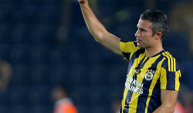 Kadıköy'de van Persie'ye protesto