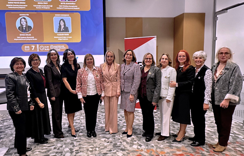 Kadın Liderlerle Dönüşüm Buluşmaları İstanbul'da Gerçekleşti