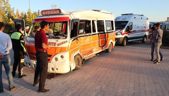Kahramanmaraş'ta feci kaza: 15 yaralı