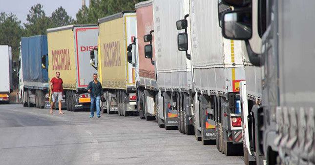 Kapıkule Sınır Kapısı’nda 25 kilometre TIR kuyruğu
