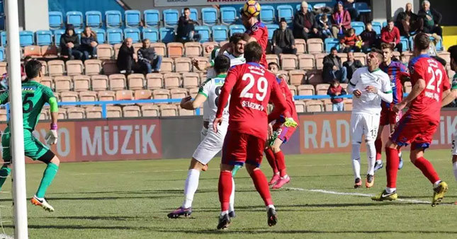 Karabük Akhisar'ı eli boş gönderdi