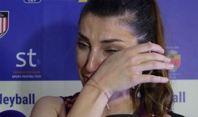 Kariyerini gözyaşları içinde bitirdi