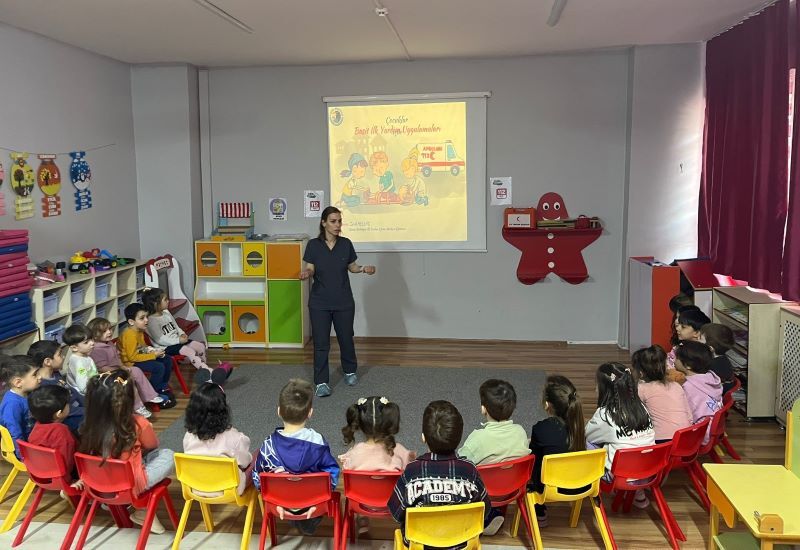 Kartal Belediyesi'nden Ana Okulu Öğrencilerine İlk Yardım Eğitimi