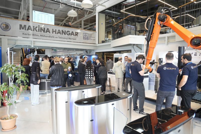 Kartal'da Robotik Otomasyon Çözümleri Zirvesi Başladı