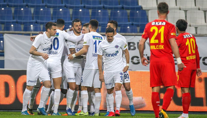 Kasımpaşa çıkışa geçti Göztepe çöküşe