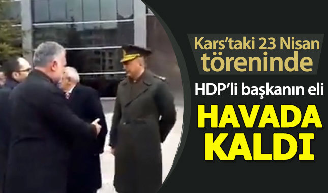 Komutan, HDP'li başkanın elini havada bıraktı