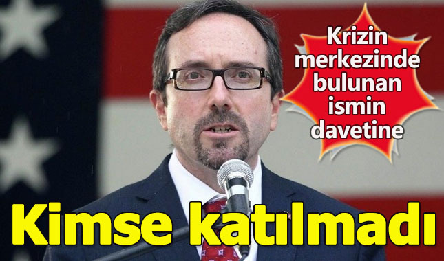 Krizin merkezindeki ABD büyükelçisinin davetine kimse katıldı