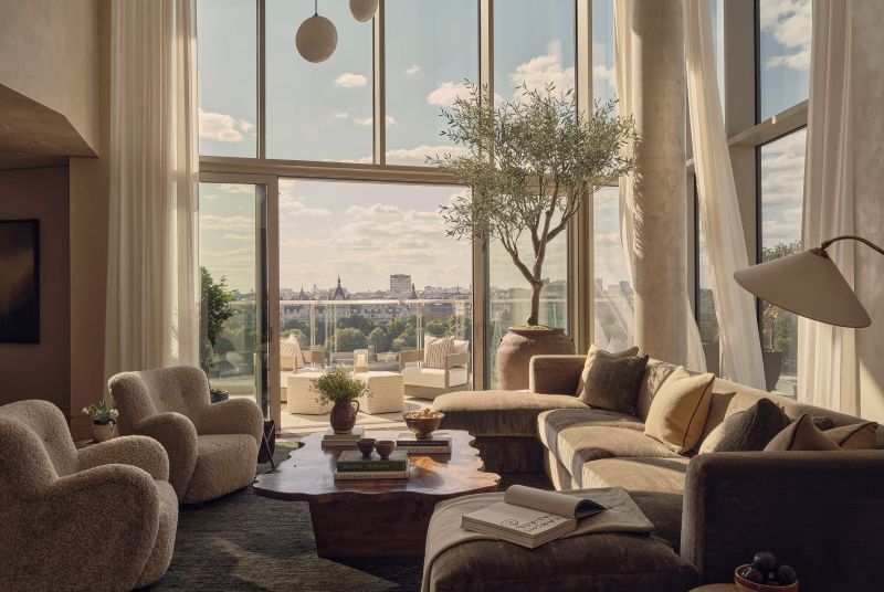 LONDRA'NIN İKONİK SOUTH BANK BÖLGESİNDE PENTHOUSE YAŞAMINA YENİ BİR YORUM