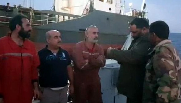 Libya'da Türklerin bulunduğu gemiye el konuldu