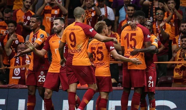 Lider Kasımpaşa'yı ağırlıyor
