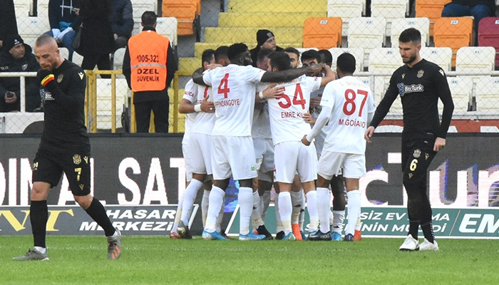 Liderin bileği bükülmüyor! Rahat galibiyet!