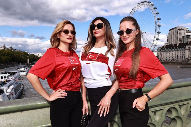 Londra Moda Haftası'nda Türk Rüzgârı! 
