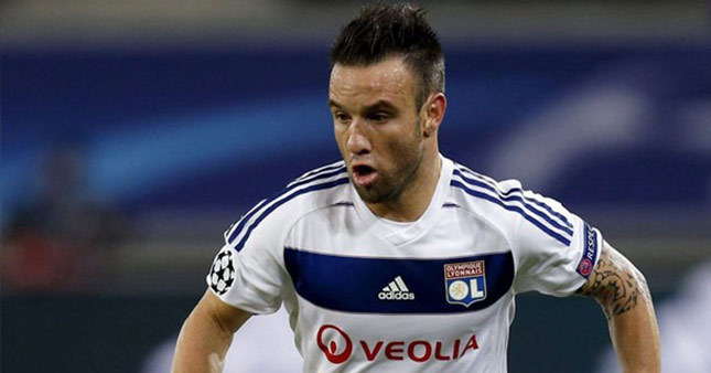 Lyon'da oynayan Valbuena Fener'e yakın