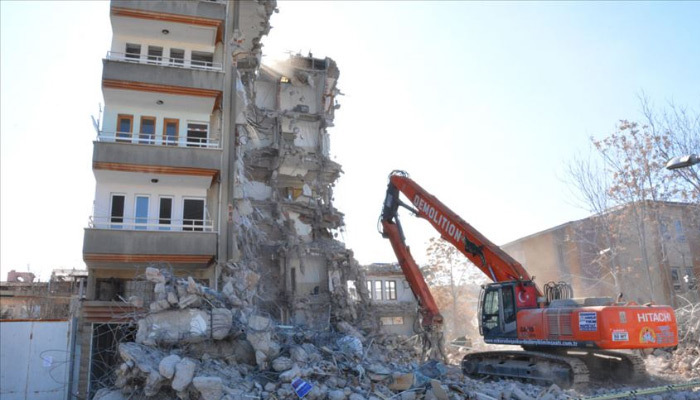 Malatya Valiliğinden hasarlı bina açıklaması
