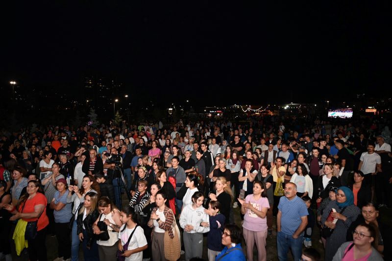 Mamak'ta Gençler Başar Fest'te Eğlendi: Sınav Bitti, Eğlence Başladı