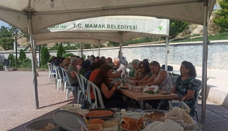 Mamak'ta Kadın El Emeği ve Göz Nuru Kermesi Sona Erdi