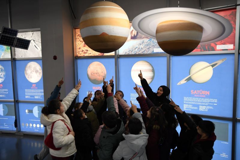 Mamak'ta Öğrenciler İçin Uzay ve Bilim Deneyimi