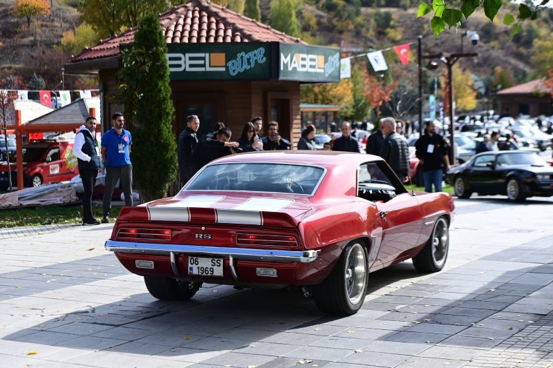 Mamak'ta Retro Klasik Otomobil Festivali