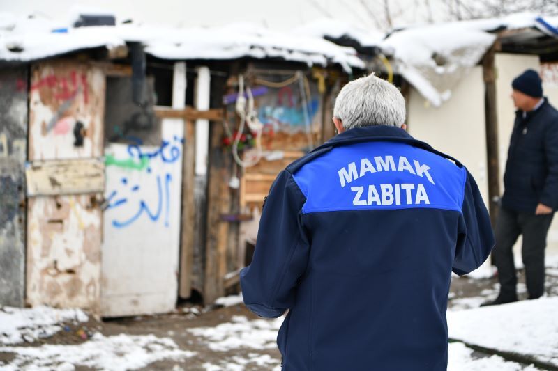 Mamak'ta halk sağlığını tehdit eden alanlar temizleniyor