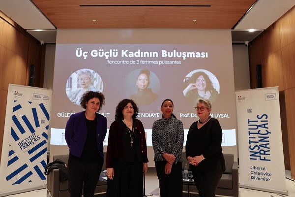 Marie Ndiaye: “Kadınların Gücü Görünmeden İlerler”