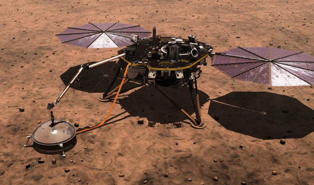 Mars'taki uzay aracı InSight'ın panelleri temizlenecek