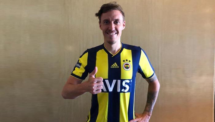Max Kruse formayı giydi