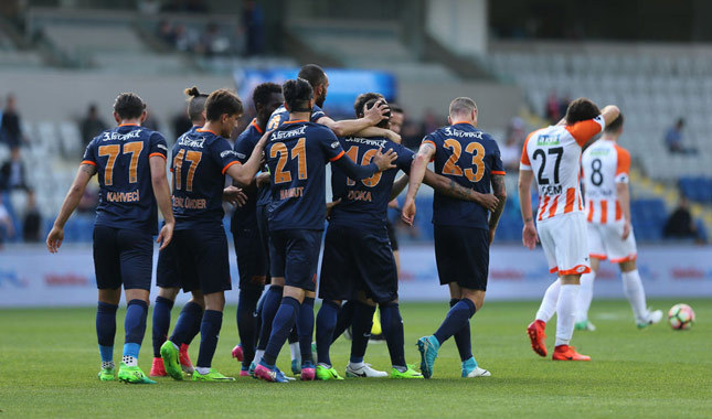 Medipol Başakşehir: 2 - Adanaspor: 1 maç sonucu