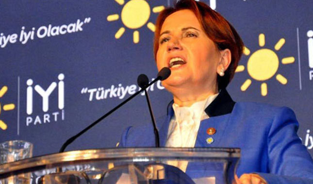 Meral Akşener, partisinin genel merkezini açtı