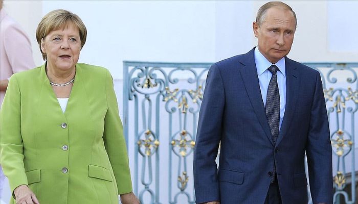 Merkel ve Putin'den kritik görüşme
