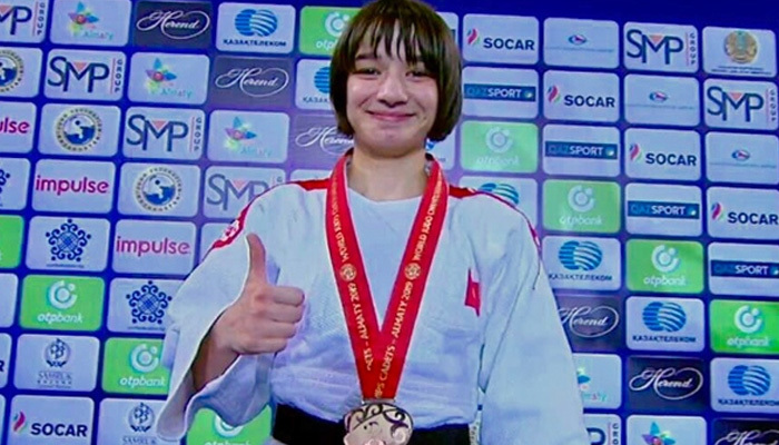Merve Azak ümitler dünya judo şampiyonu