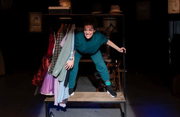 Merve Polat'tın ödüllü oyunu 'Yan Rol', hafta sonu Şişli Tiyatrosu'nda sahnelenecek