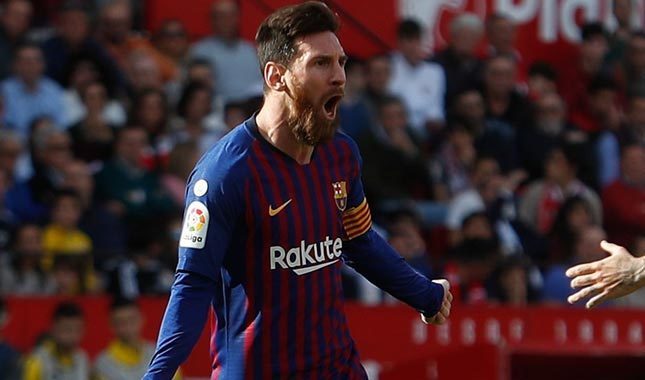 Messi Sevilla'yı tek başına yıktı